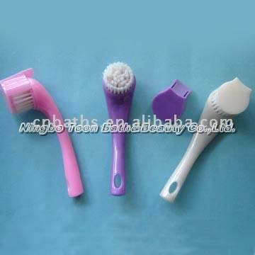  Plastic Brushes (Pinceaux en plastique)