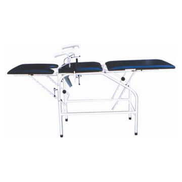  Gynecological Examination Bed (Examen gynécologique Bed)