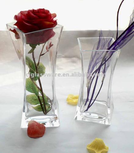 Glass Vase (Стеклянная ваза)