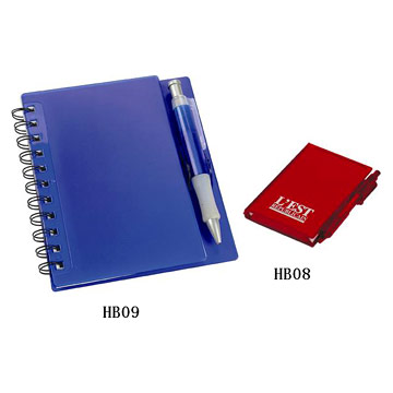  Notebook and Pencil Sharpener (Cahier et un crayon Sharpener)