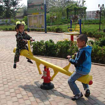  Playground Equipment (Оборудование площадки)