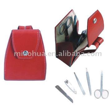  5pc Manicure Set with Imitation Leather Case (5pc Manicure Set avec Imitation Leather Case)