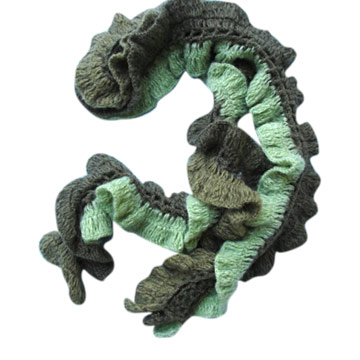  Lady`s Crocheted Scarf