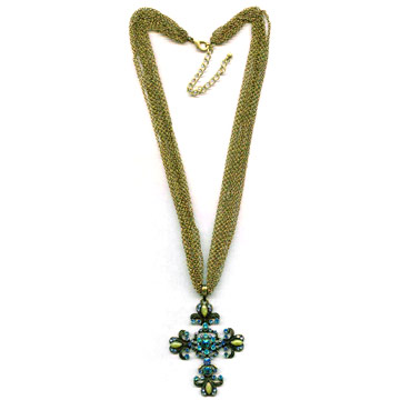  Necklace (Collier)