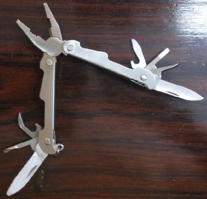  Multi-Tool (Универсальное средство)