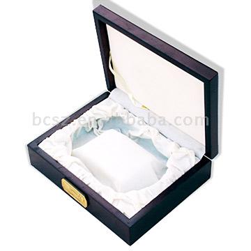  Wooden Gift Box (Деревянной шкатулке)