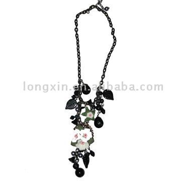  Necklace (Collier)