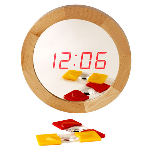  LCD Clock (ЖК-часы)
