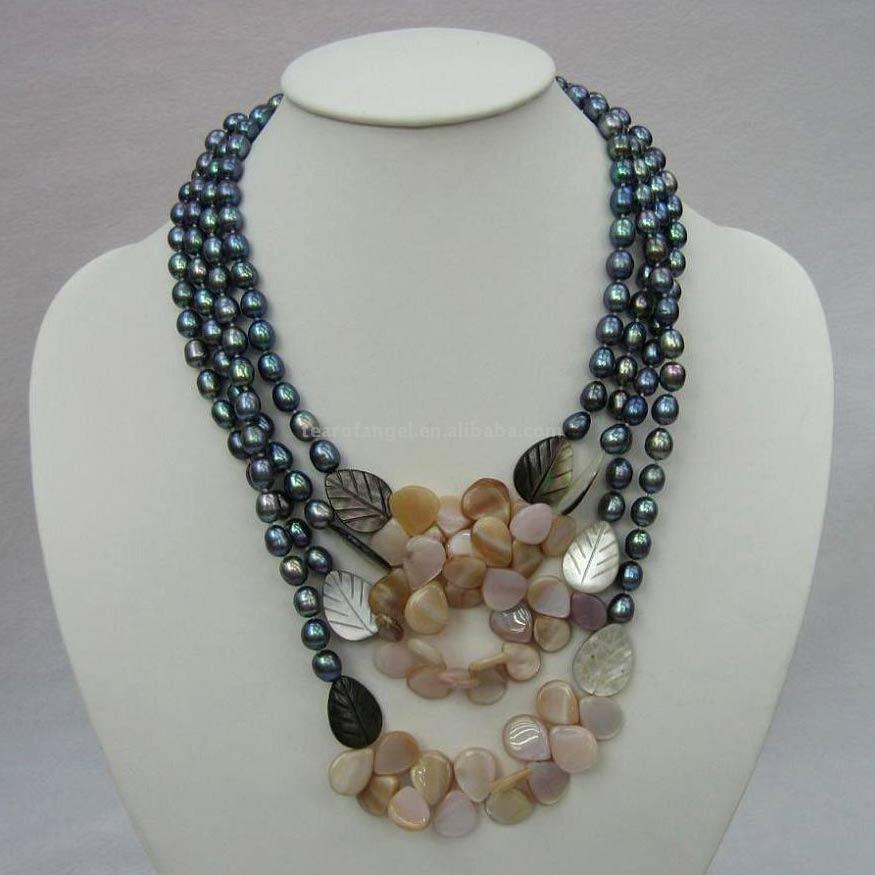 Pearl Necklace (Perlenkette)