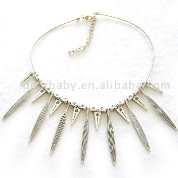  Necklace (Collier)