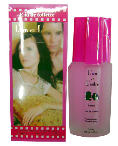  Perfume (L`un et L`autre Pink) (Parfums (L`un et L`autre Rose))