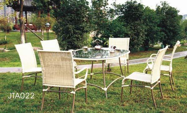  Table (Table)