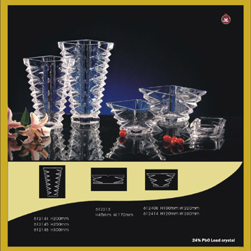  Diamond Designed Vase, Fruit Tray and Ashtray ( Diamond Designed Vase, Fruit Tray and Ashtray)