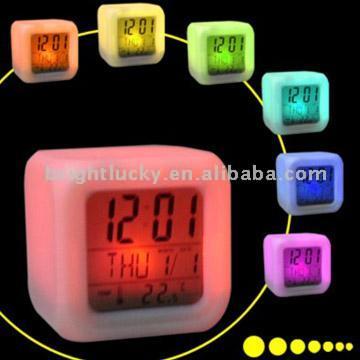  7 Colors Flashing Clock, Calendar and Timer (7 couleurs clignotantes horloge, de calendrier et chronomètre)