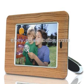  8" Digital Photo Frame (8 "Cadre photo numérique)