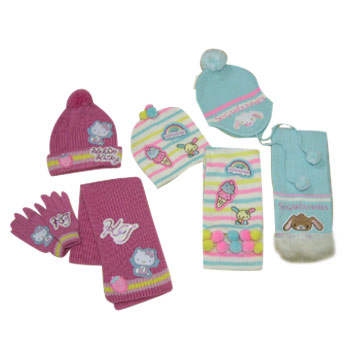  Children`s Scarf, Hat & Gloves Set