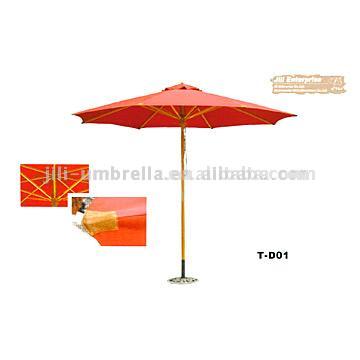  Patio (Wooden Umbrella) (Patio (en bois composite))