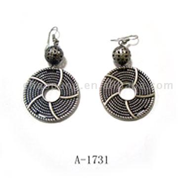  Earrings (Boucles d`oreilles)