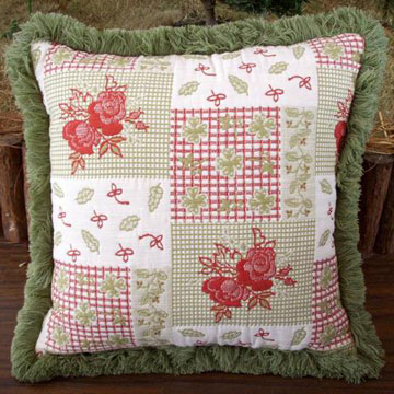  Patchwork Floral Pillow ( Patchwork Floral Pillow)