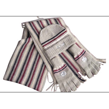  Scarf, Gloves and Hat