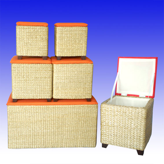  Grass Laundry Basket ()