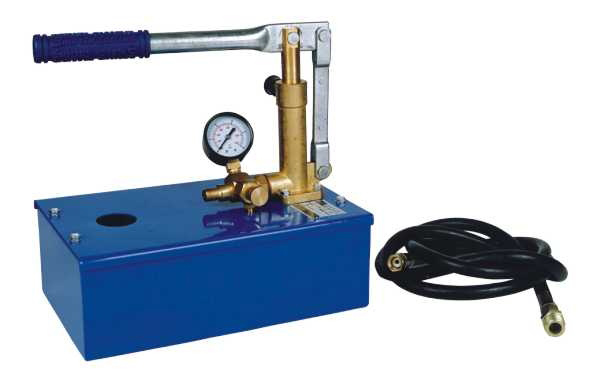  Hand Pressure Test Pump (Main d`essai de pression de pompe)