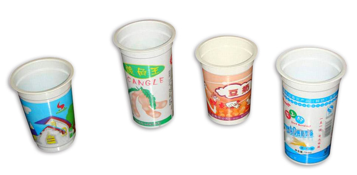  Plastic Cups (Plastikbecher)
