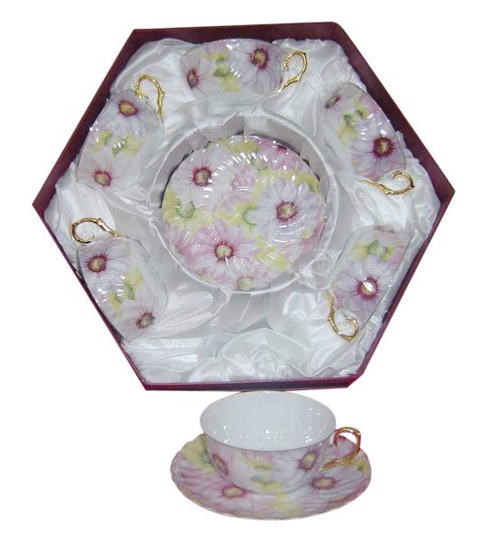  Cup and Saucer (Tasse und Untertasse)