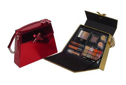  Cosmetic Set (Косметический набор)