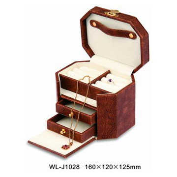  Wooden Jewelry Box (Деревянный Jewelry Box)