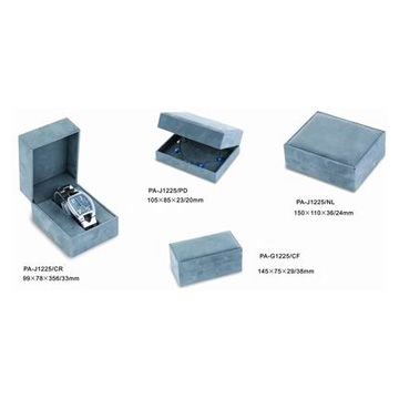  Plastic Box (Boîte en plastique)