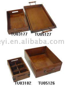  Antique Imitated Wooden Cases and Trays (Antique Imitated bois affaires et Plateaux)