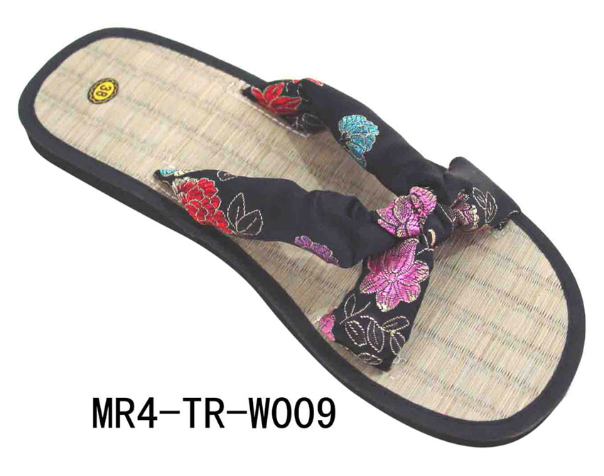  Slippers