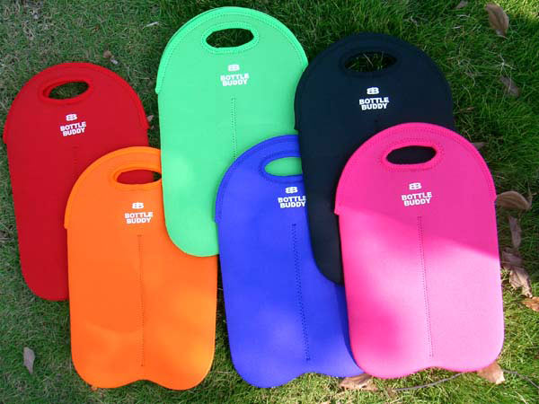  Two-Bottle Totes (Bouteille de deux Totes)