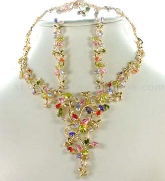  Necklace (Collier)