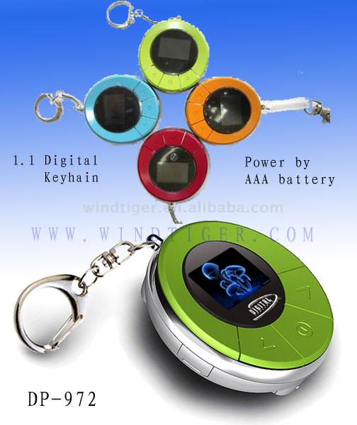  Digital Photo Frame Keychain By AAA Battery