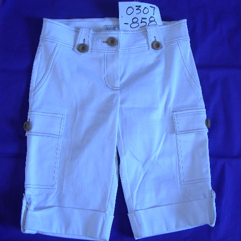  Ladies` Bermuda pants (Bermudes Ladies `pants)