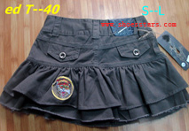  Brand and No-Brand Mini-Skirt ( Brand and No-Brand Mini-Skirt)