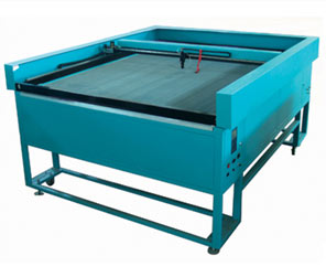  High-Speed and Large-Width Laser Cutting Machine ( High-Speed and Large-Width Laser Cutting Machine)