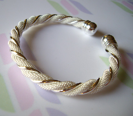  Bracelet (Браслет)