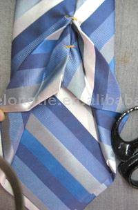  Seven-Folded Necktie (Seven-Folded Cravate)