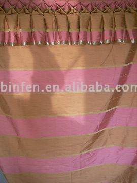  Curtain