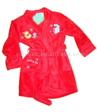  Girl`s Bathrobe (Girl`s Peignoir)