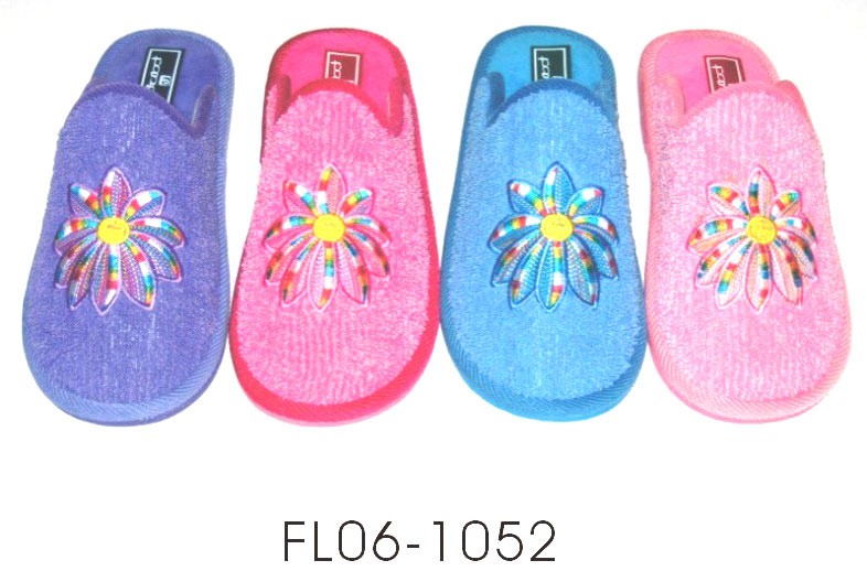  Ladies` Slipper (Ladies `Slipper)