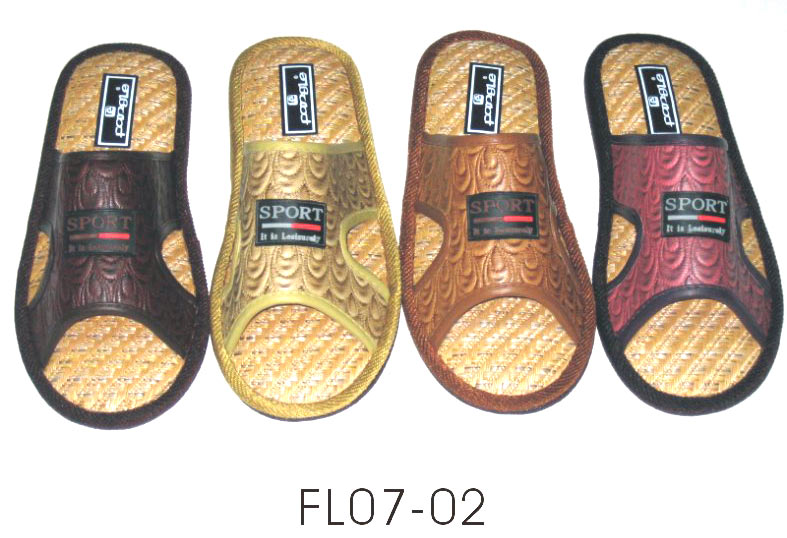  Men`s Slippers ()