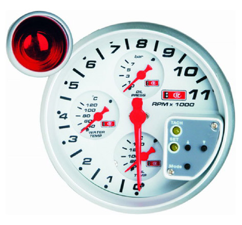 4-IN-1 auto gaugeFeature:1) 5`` high contrast voltage gauge2) Sil...