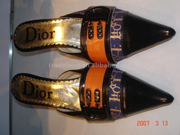  Spring and Autumn` Sandals ( Spring and Autumn` Sandals)