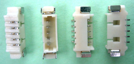 Board to Wire Connector (Connecteur de carte à fils)