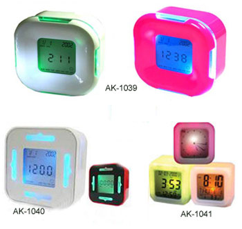  Colorful Rotating Clock ( Colorful Rotating Clock)