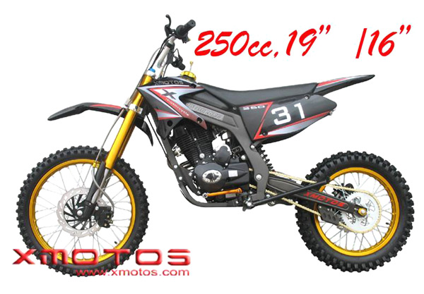 250cc Dirt Bike (250cc Dirt Bike)